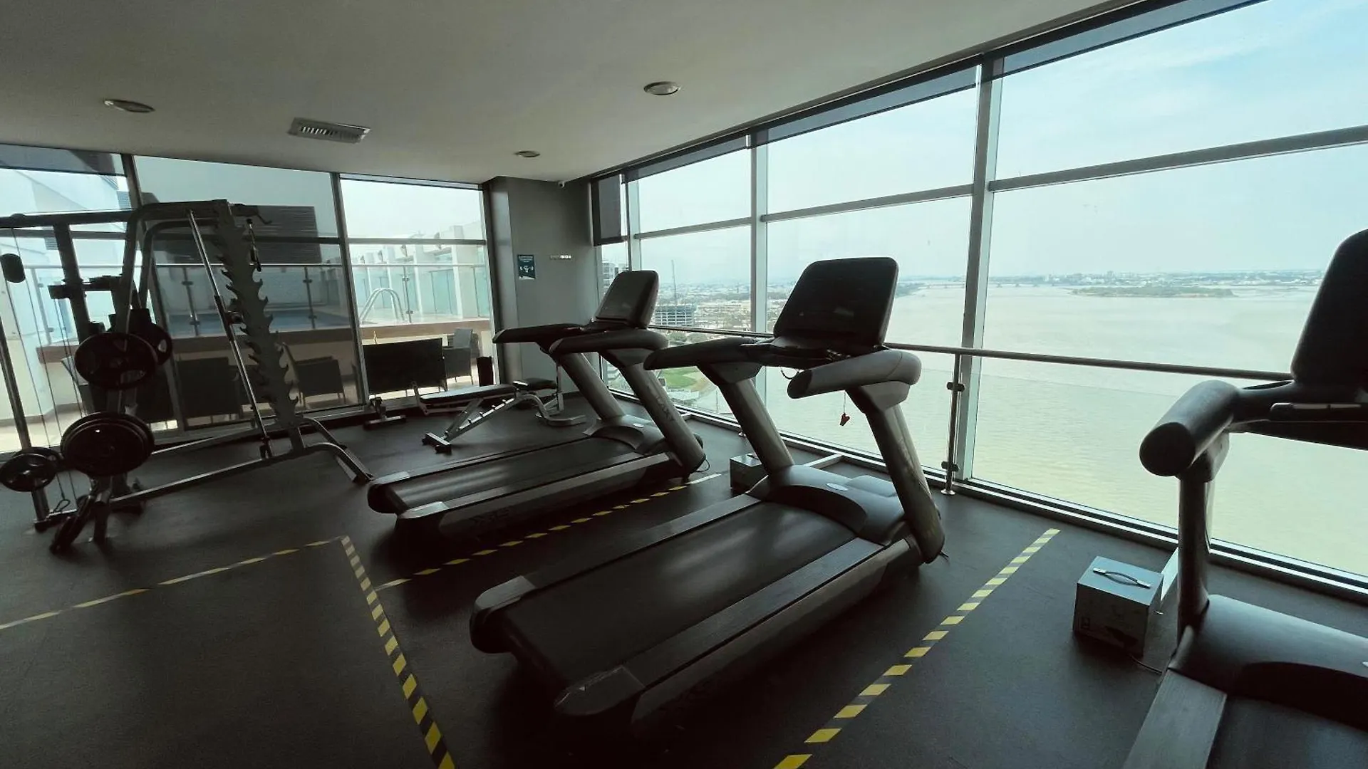 Aparthotel Suite Riverfront Puerto Santa Ana Guayaquil Ecuador