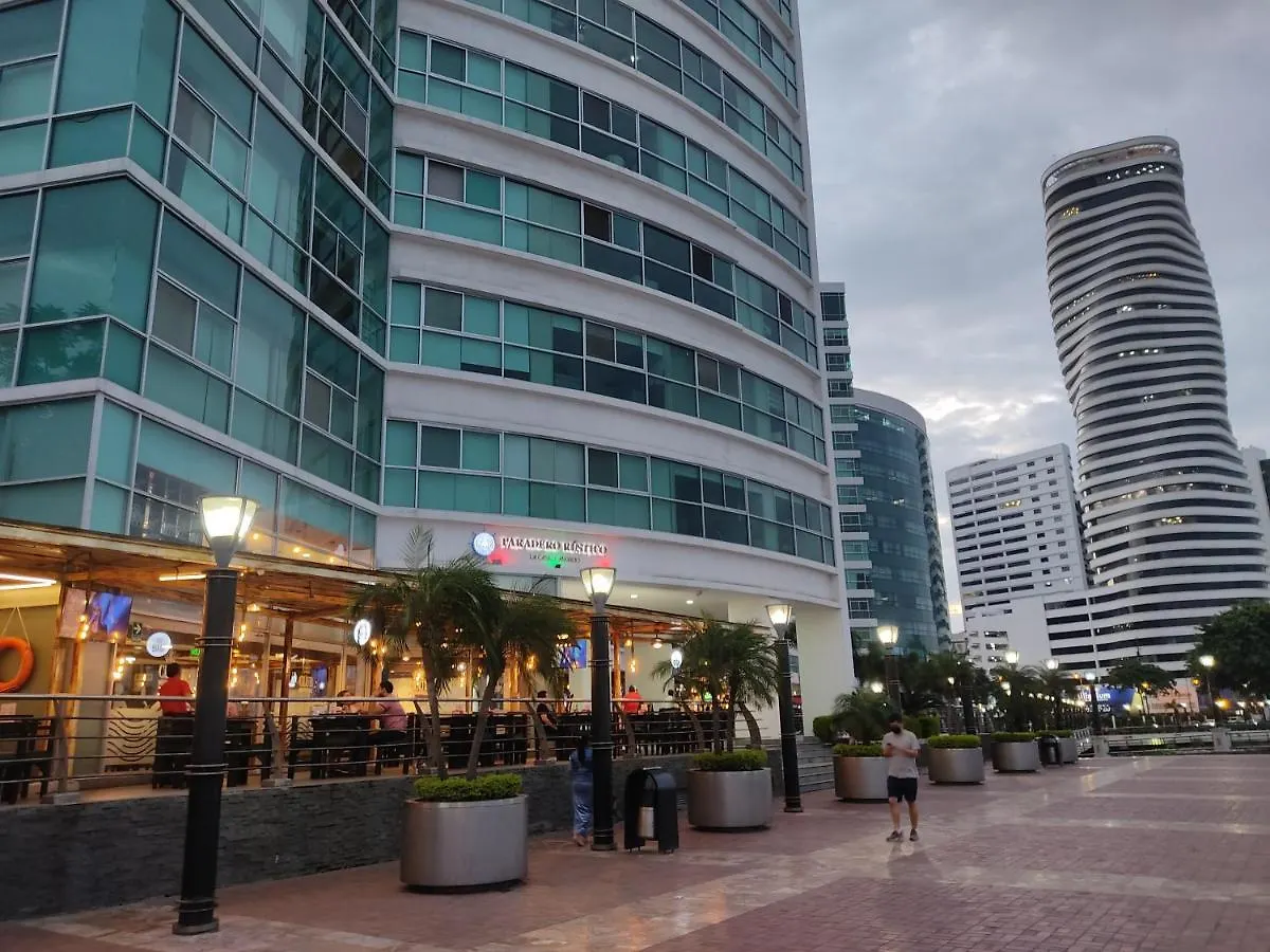 Aparthotel Suite Riverfront Puerto Santa Ana Guayaquil Ecuador