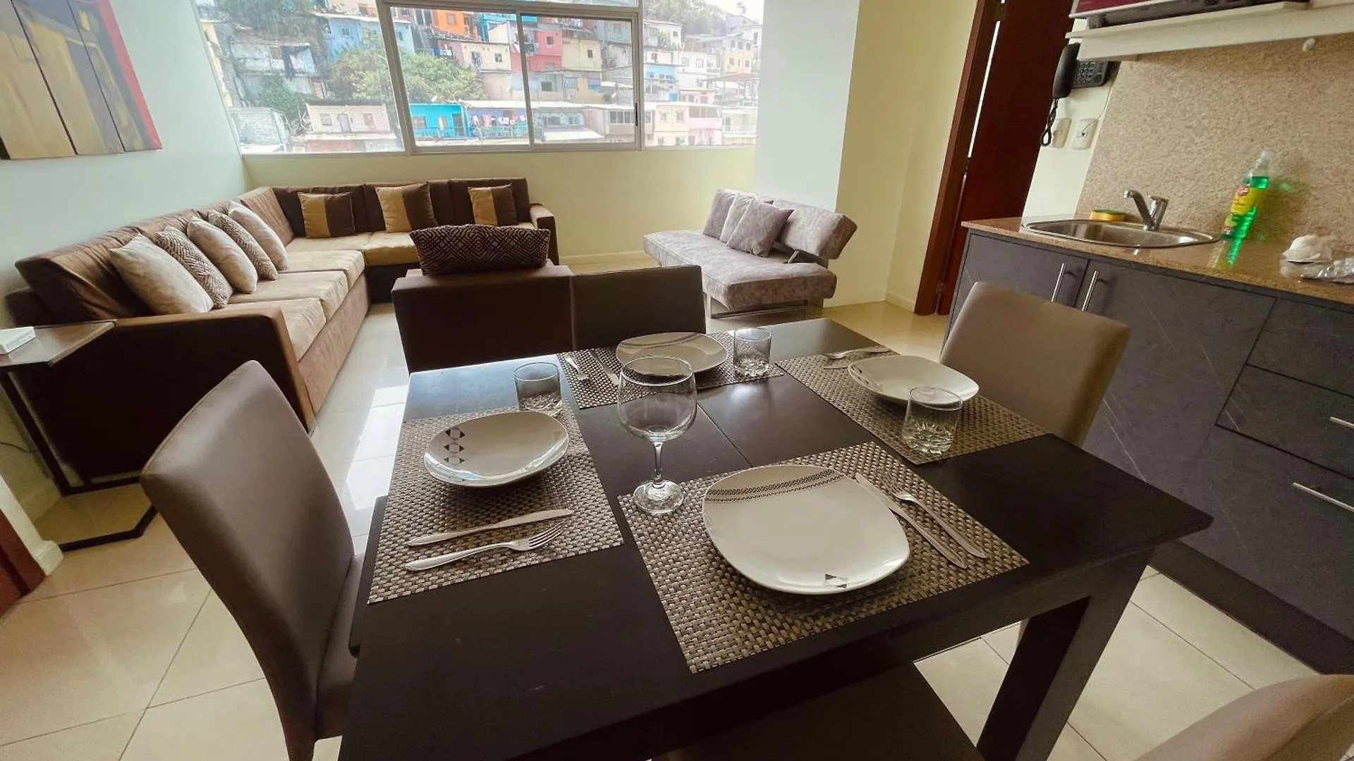 Suite Riverfront Puerto Santa Ana Guayaquil Aparthotel
