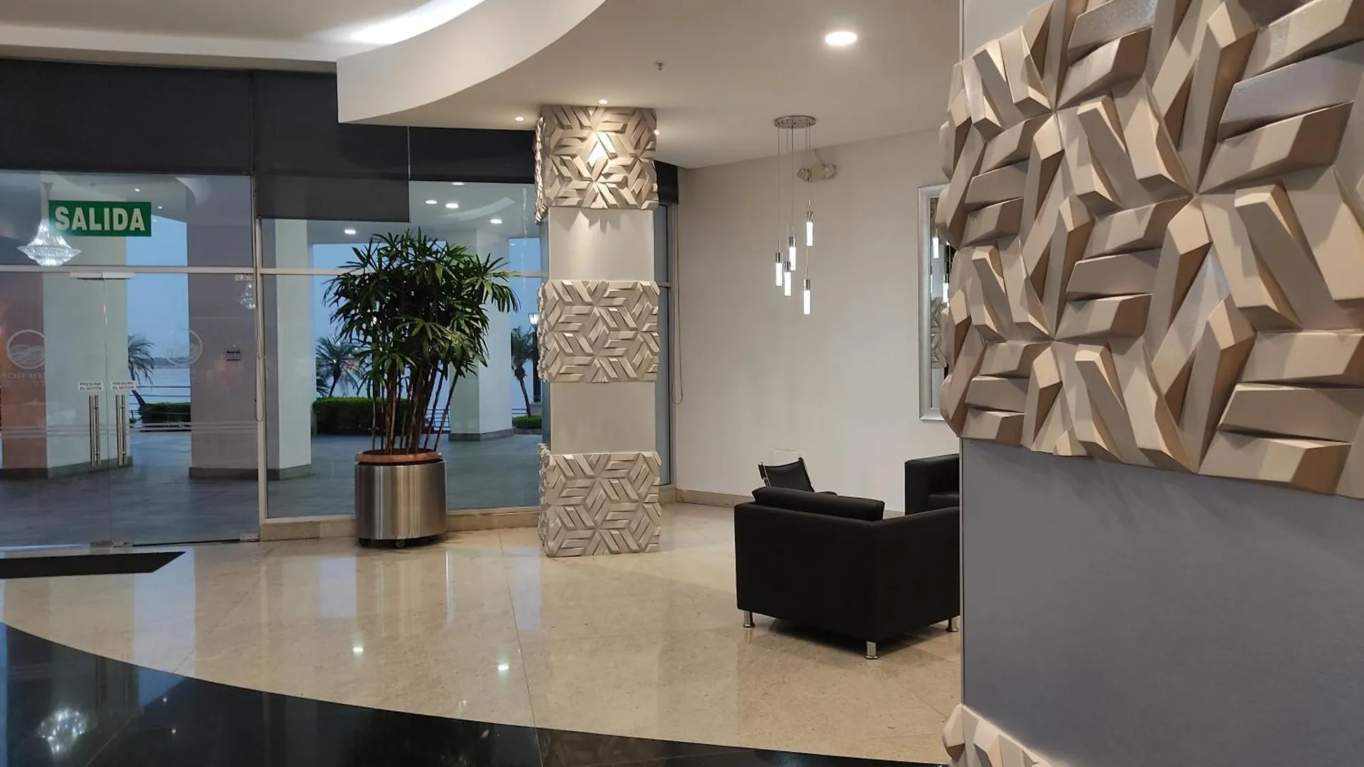 Suite Riverfront Puerto Santa Ana Γκουαγιακίλ Ισημερινός